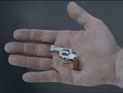 The smallest gun ( pistol ) in the world